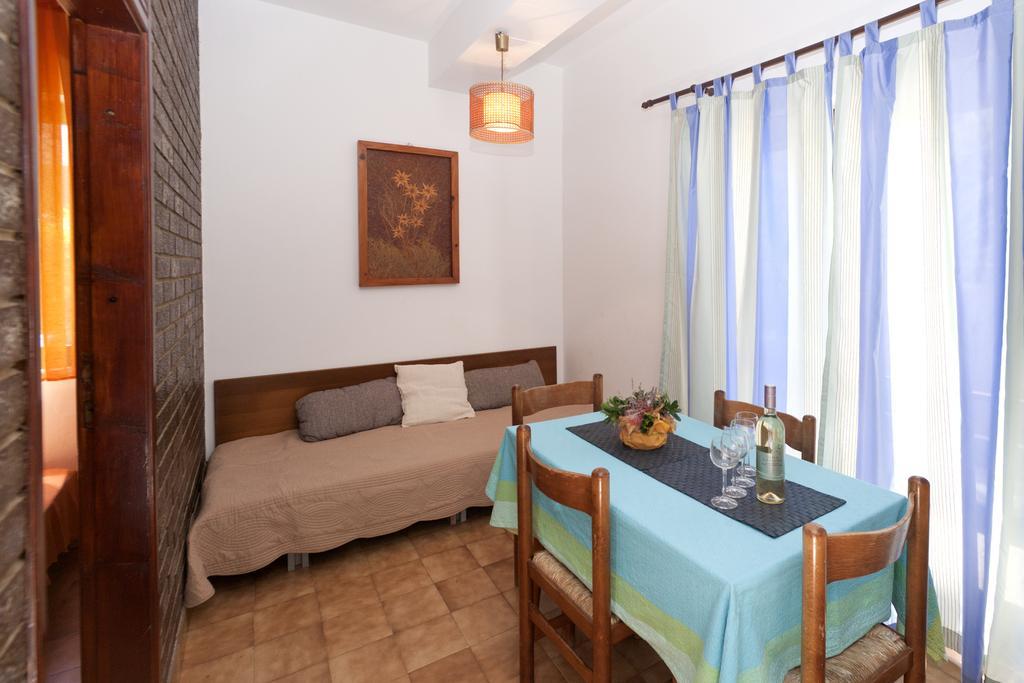 Apartments Mladenka 포레치 외부 사진